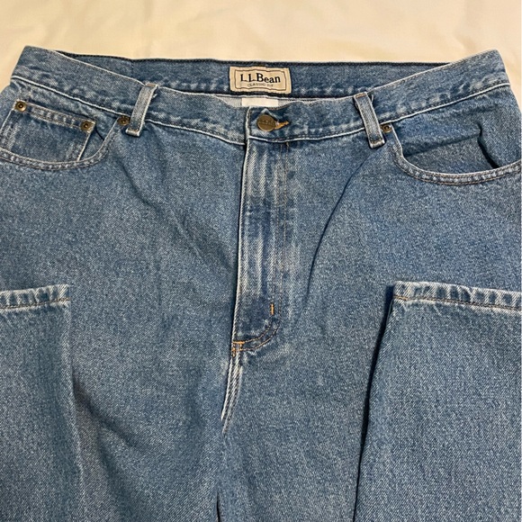 👖 LLBean Women’s Classic Fit Jeans. Straight Leg and 100% Cotton. Size 18 Reg. - Picture 13 of 14